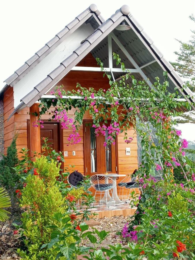 Sora Homestay Pleiku Eksteriør billede